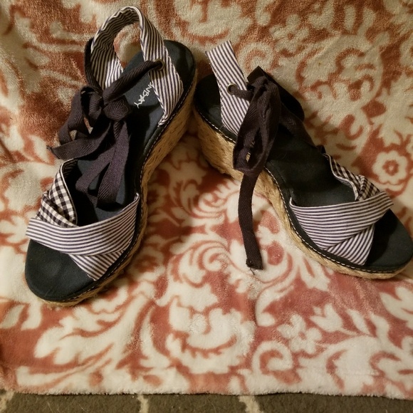 Wedges - Picture 1 of 1